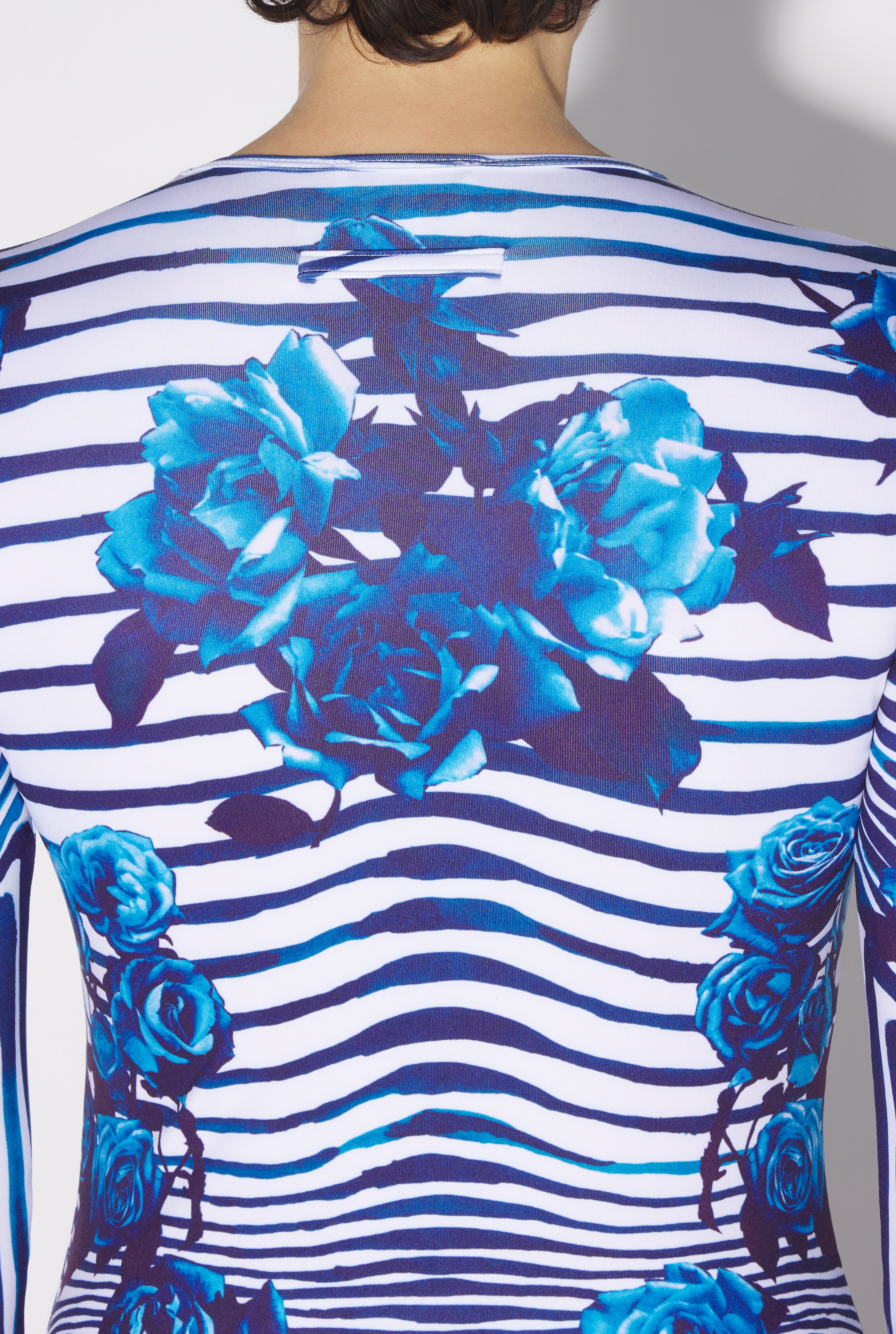 The Blue Flower Body Morphing Top