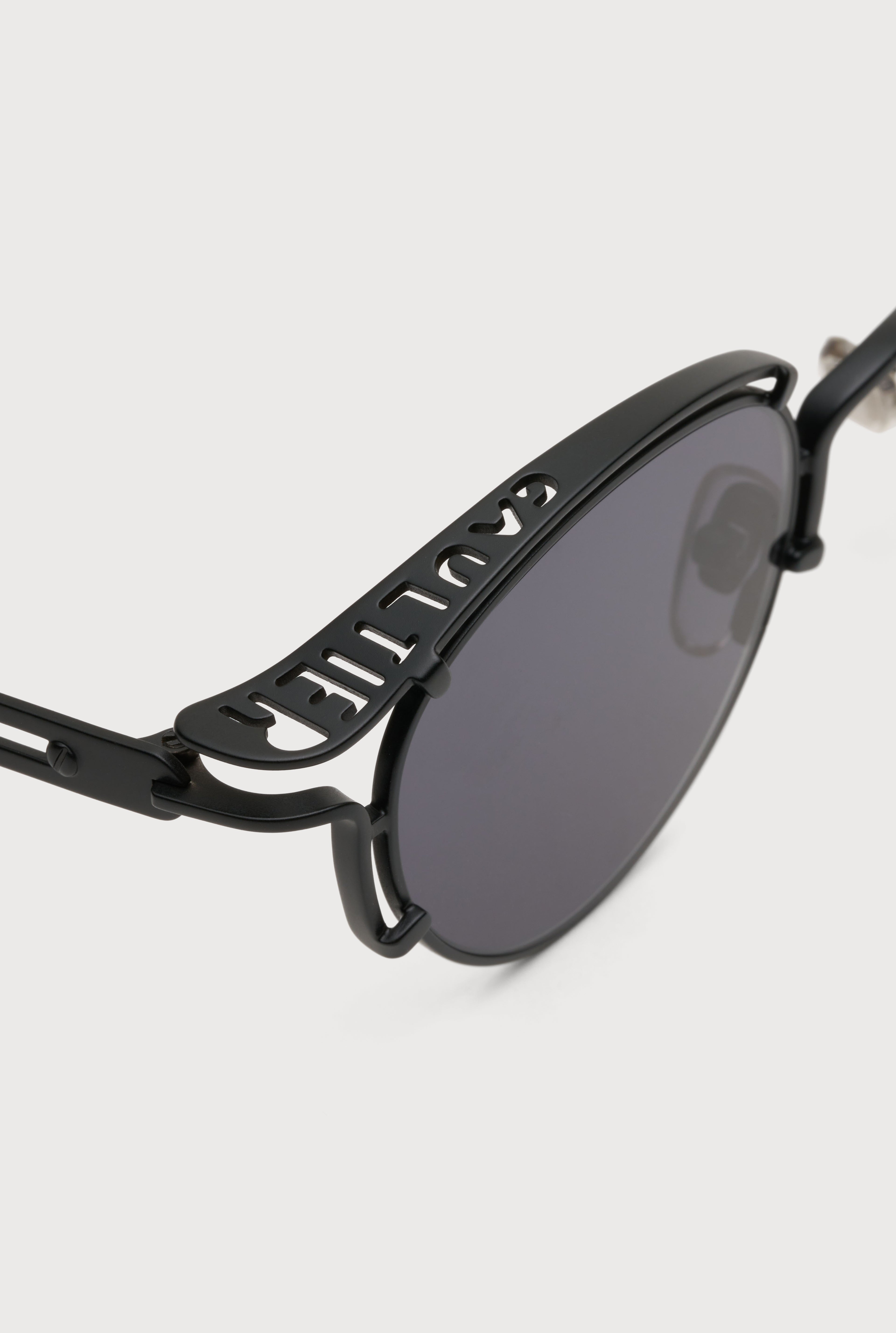The Black 56-5102 Sunglasses