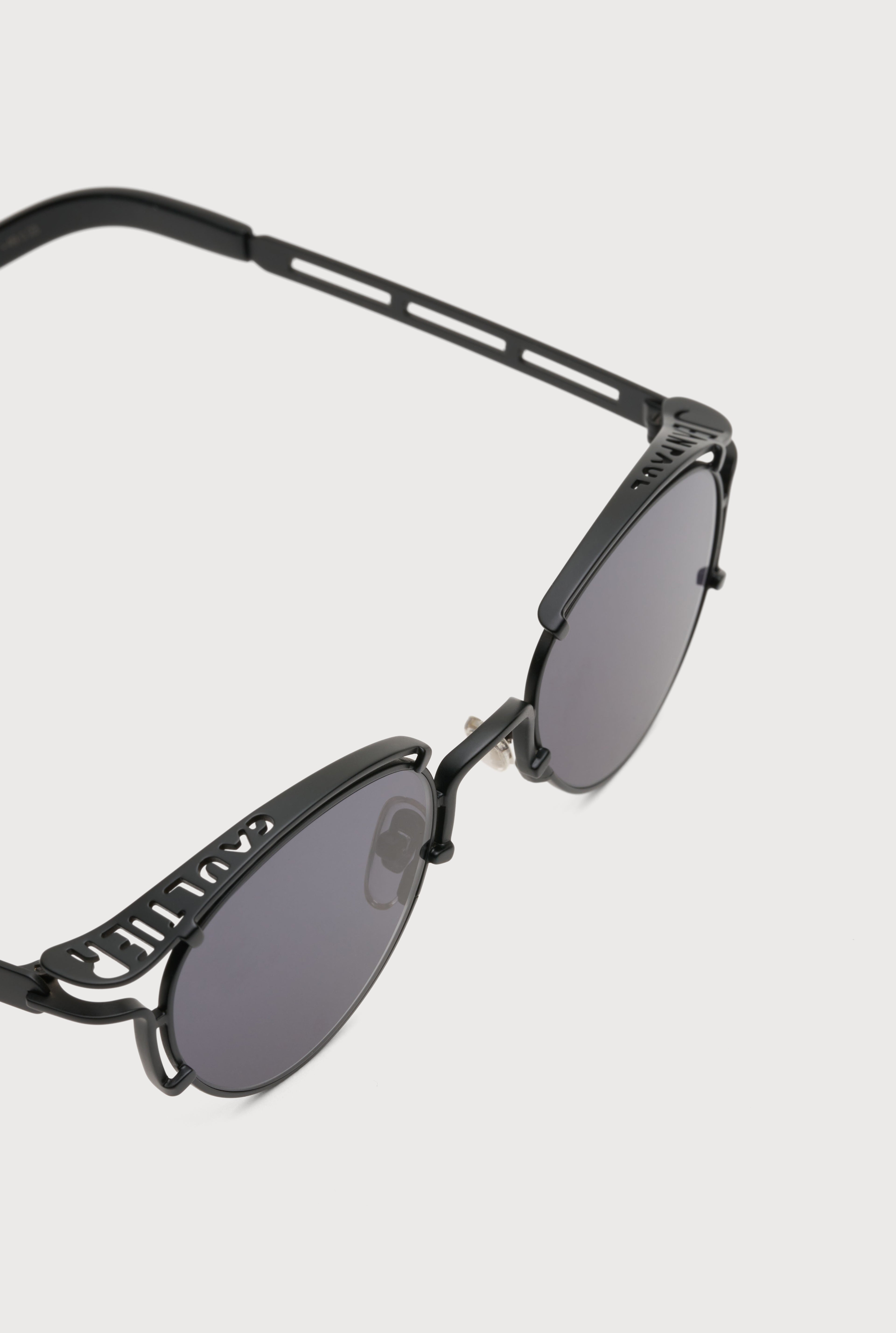 The Black 56-5102 Sunglasses