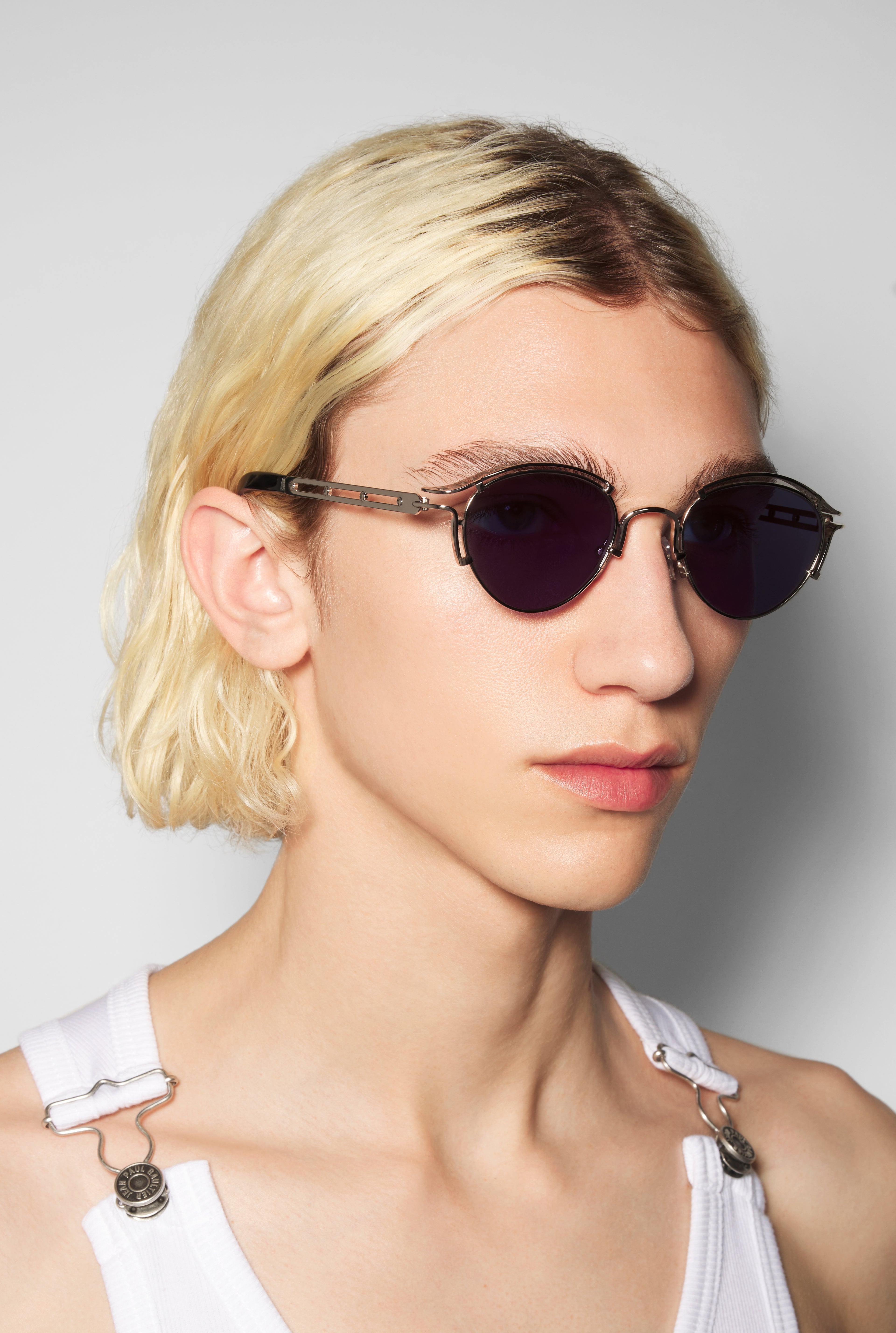 The Silver 56-5102 Sunglasses