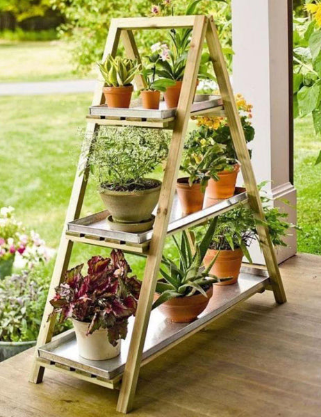 Triangle plant stand