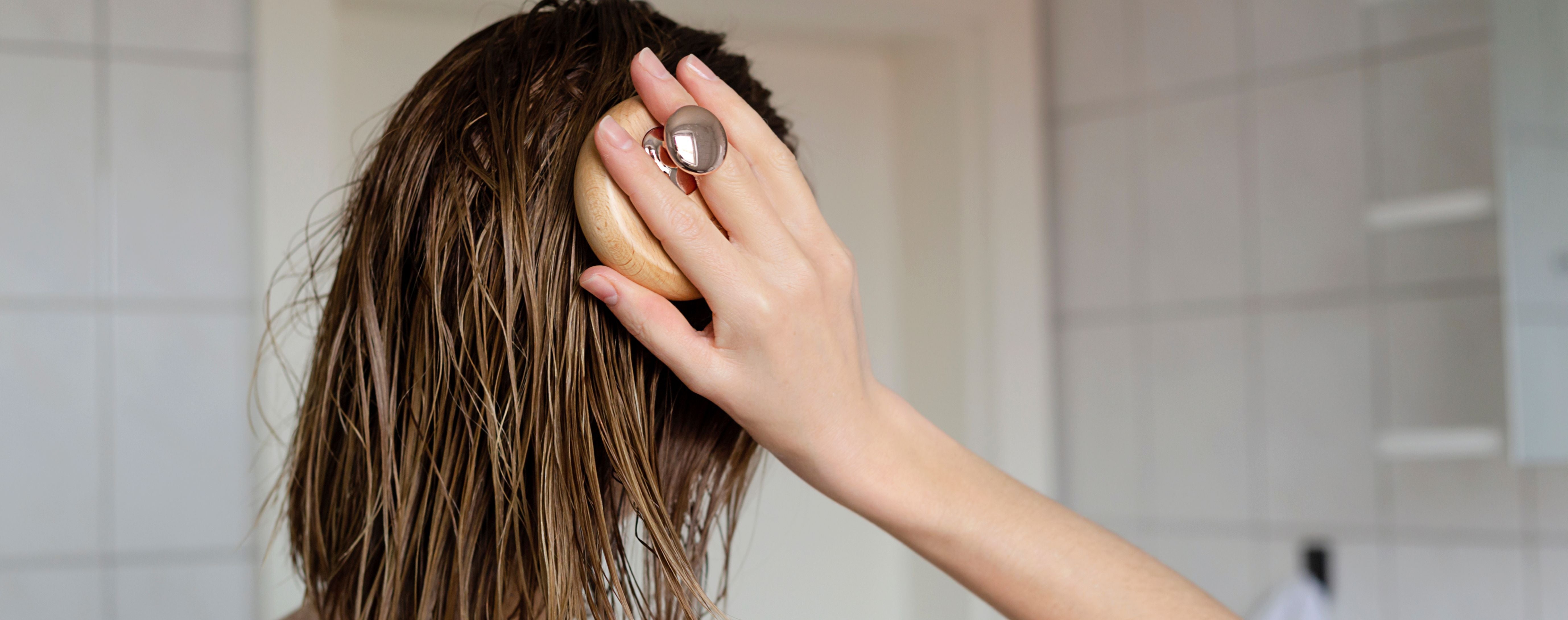 stimuler la pousse des cheveux