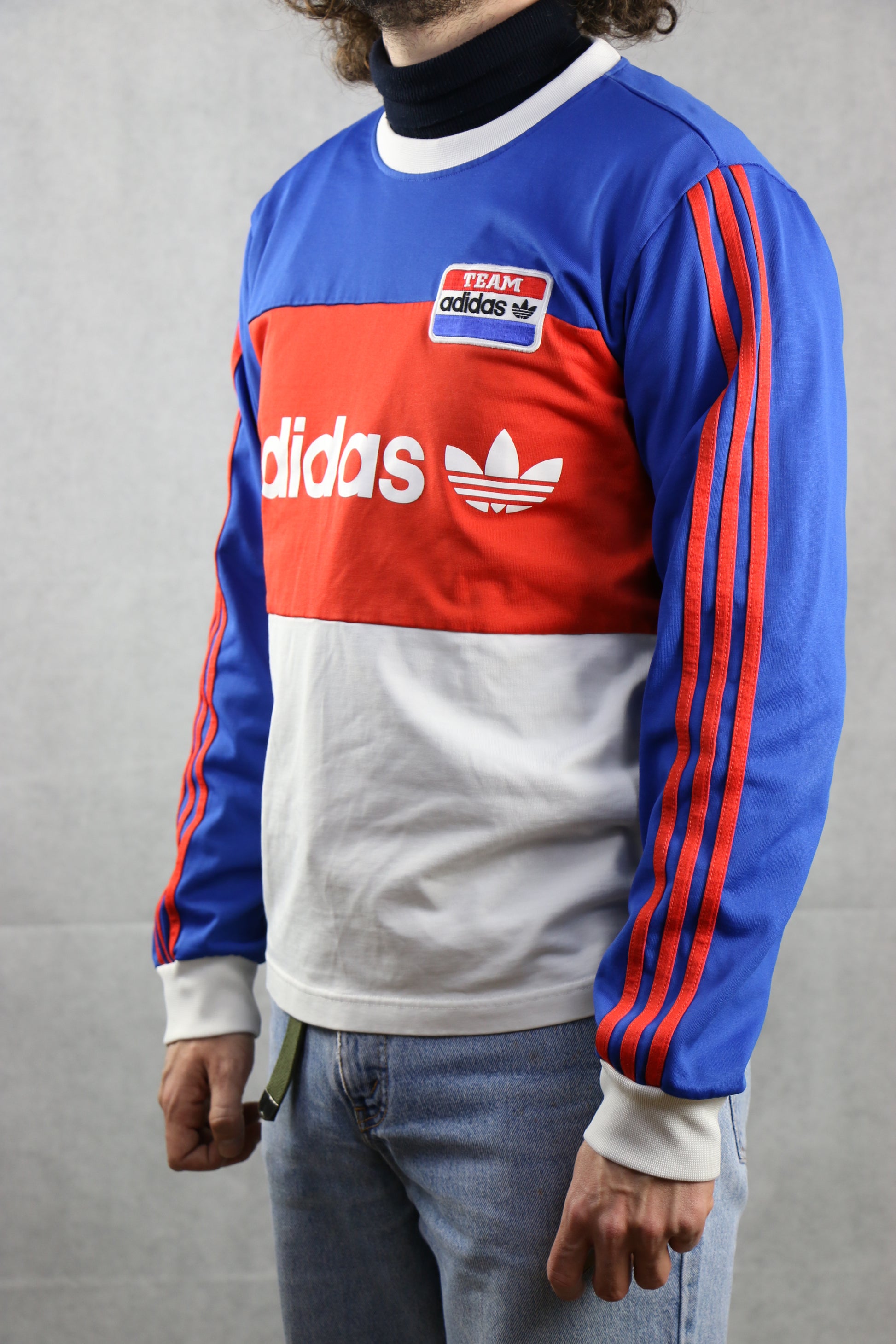 único El extraño aburrido Adidas Sweatshirt Multicolor ~ Vintage Store Clochard92.com