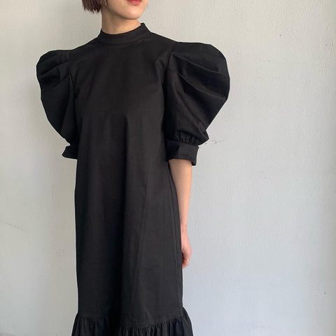 john/ワンピース　 Black Mutton Sleeve Dress