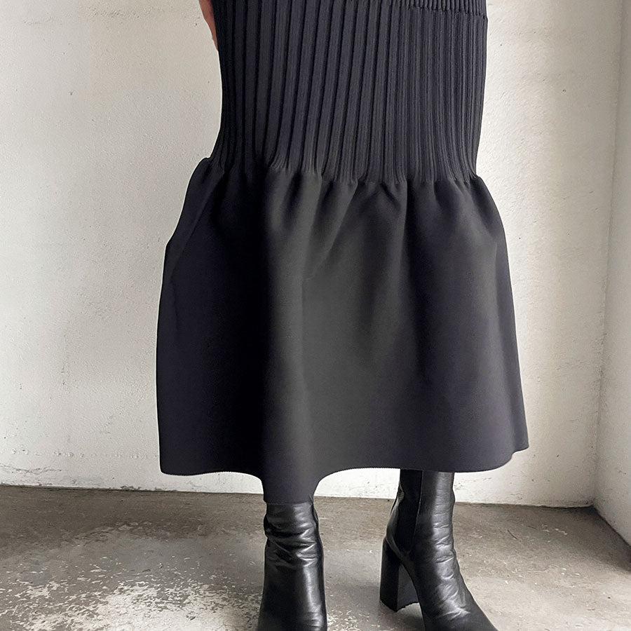 CFCL/シーエフシーエル】FLUTED SKIRT 2 CF005KG077の通販 「ONENESS