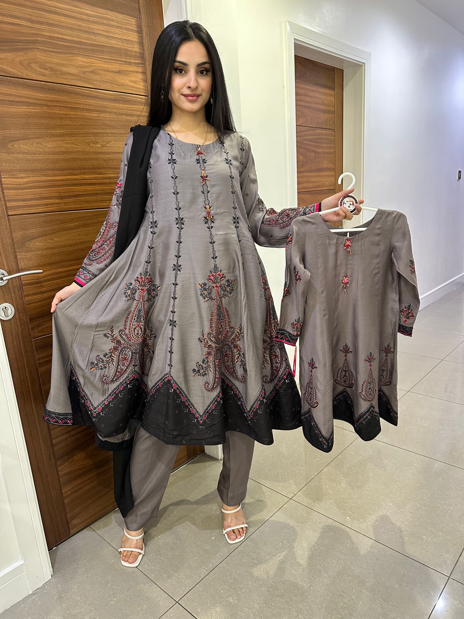 Rafia pakistani store dresses