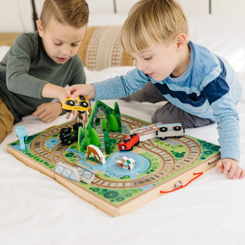 Melissa & Doug 5 Best Indoor Playdates Take-Along Railroad