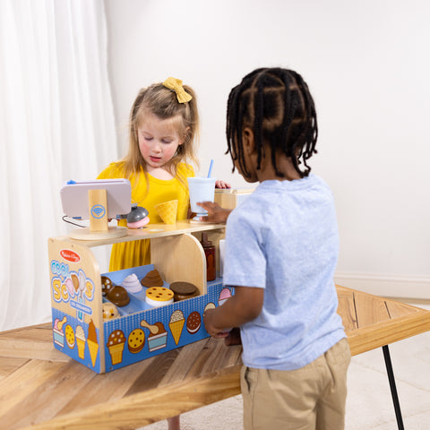 Melissa & Doug Toy Spotlight Cool Scoops Ice Creamery blog post