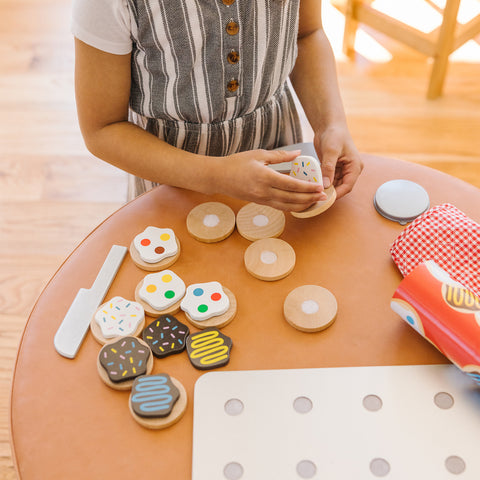 Melissa & Doug Enjoy a FREE National Cookie Day Printable Activity for Kids blog post