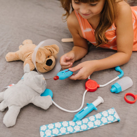 Melissa & Doug Toy Spotlight Examine & Treat Pet Vet Play Set blog post