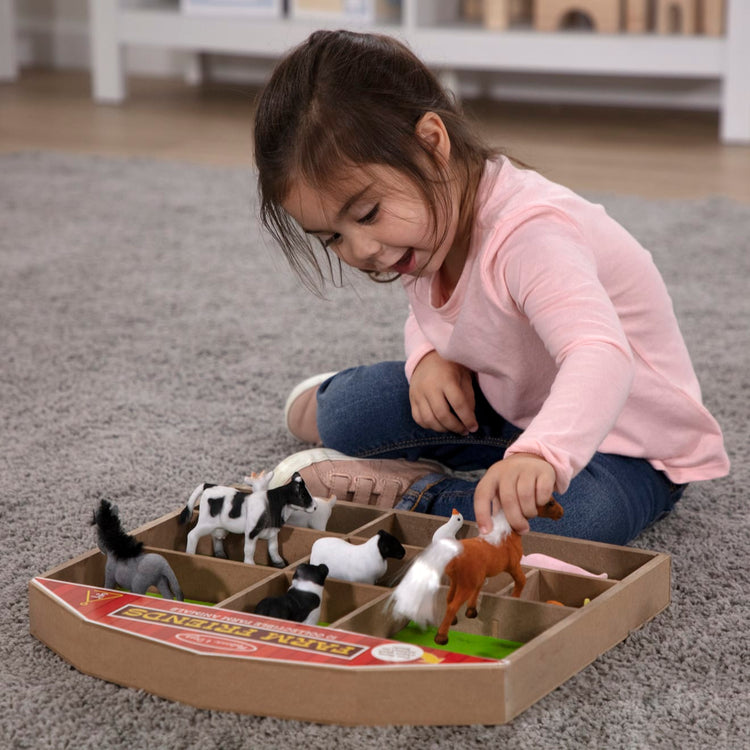  Melissa & Doug Fold and Go Wooden Barn With 7 Animal Play  Figures - Farm Animals Portable Toys For Kids And Toddlers Ages 3+ :  Melissa & Doug: Everything Else