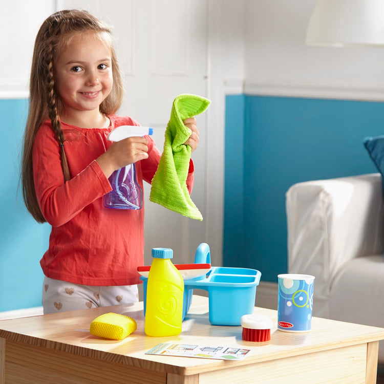 https://cdn.shopify.com/s/files/1/0550/8487/5830/products/Let-s-Play-House_-Spray-Squirt-Squeegee-Play-Set-008602-1-Kid-Lifestyle_750x.jpg?v=1664899636