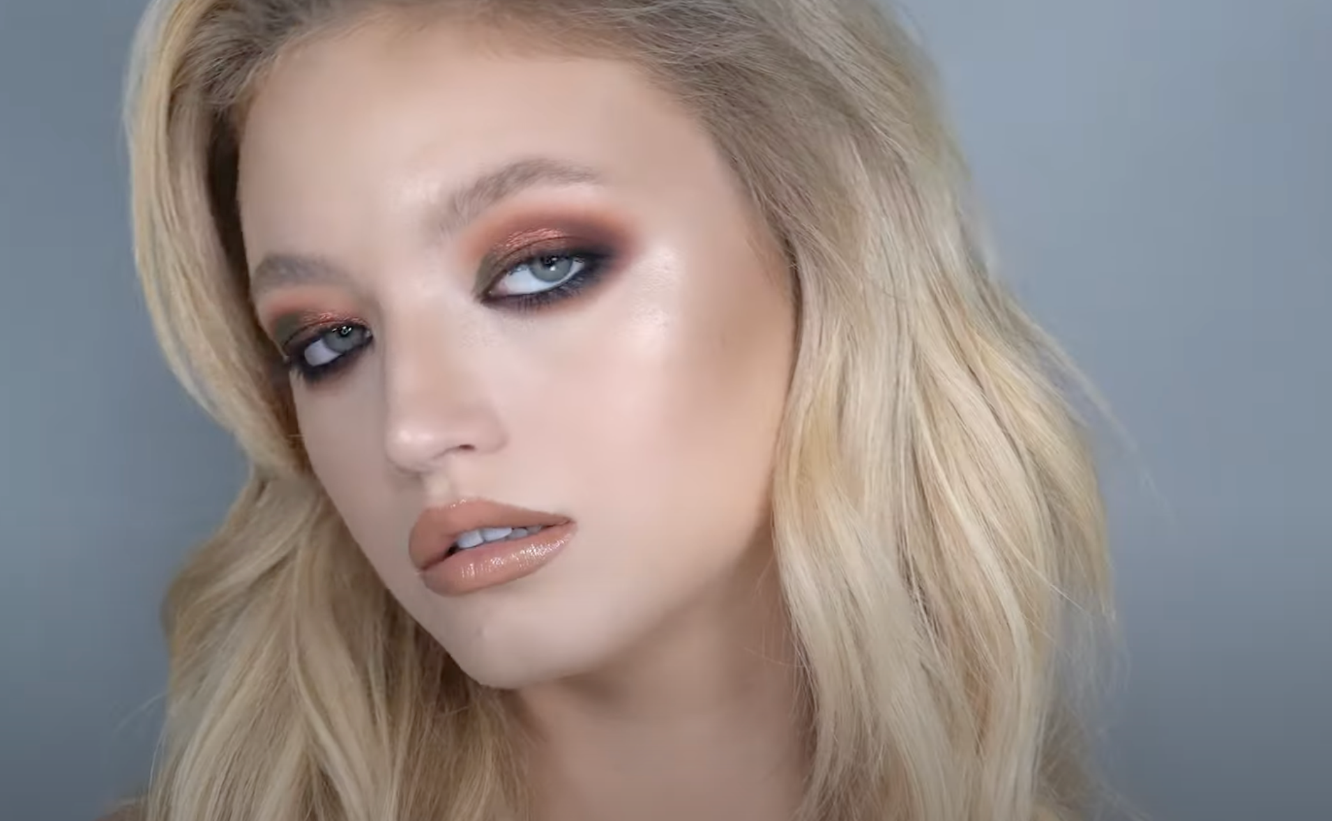 How to Create a Soft Smokey Multichrome Bronze Look }