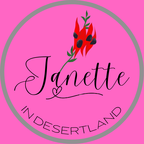 Janette in Desertland