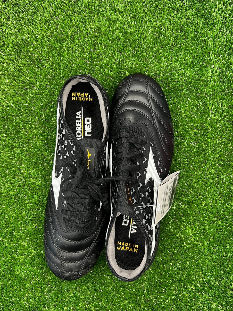 SIZE (40) SHOES