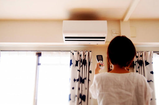 エアコン暖房しながら部屋の湿度を保つ方法