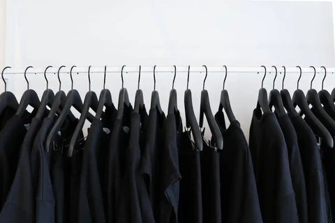 dressing-habits-noirs