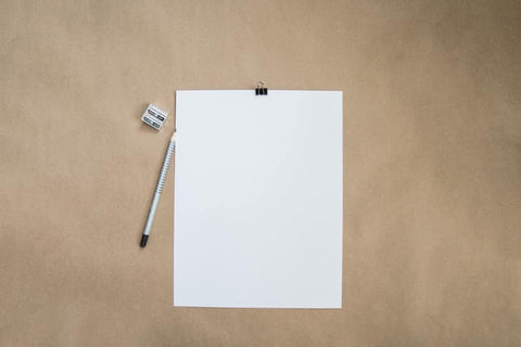 papier-blanc-et-crayon