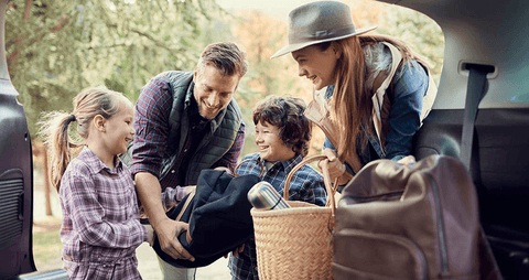 What does a car emergency kit contain