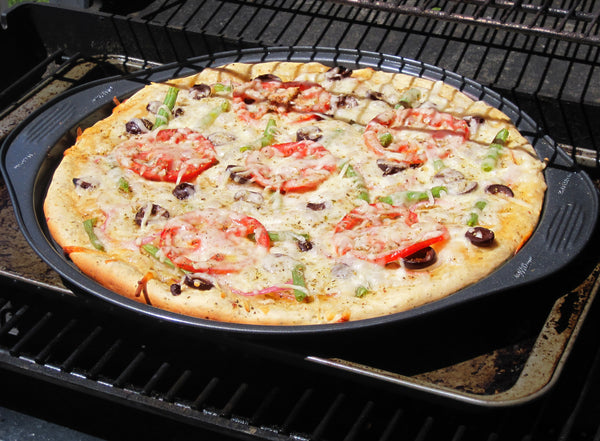 how to bake a pizza on the grill