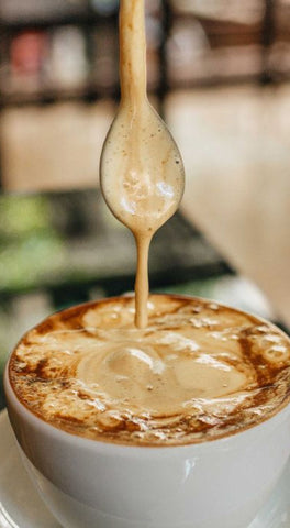 cà-phê-trứng-vietnam's-egg-coffee