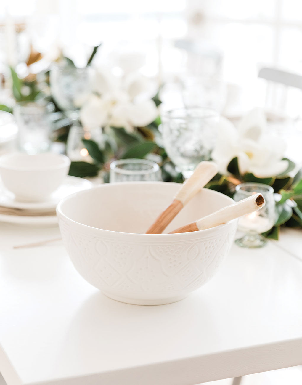 white ceramic salad bowl