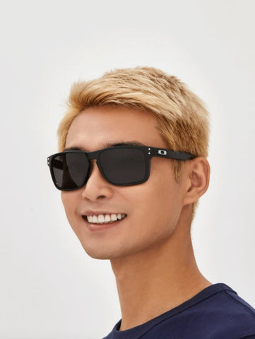 Sunglasses For Big Heads: The Ultimate Guide – LookerOnline