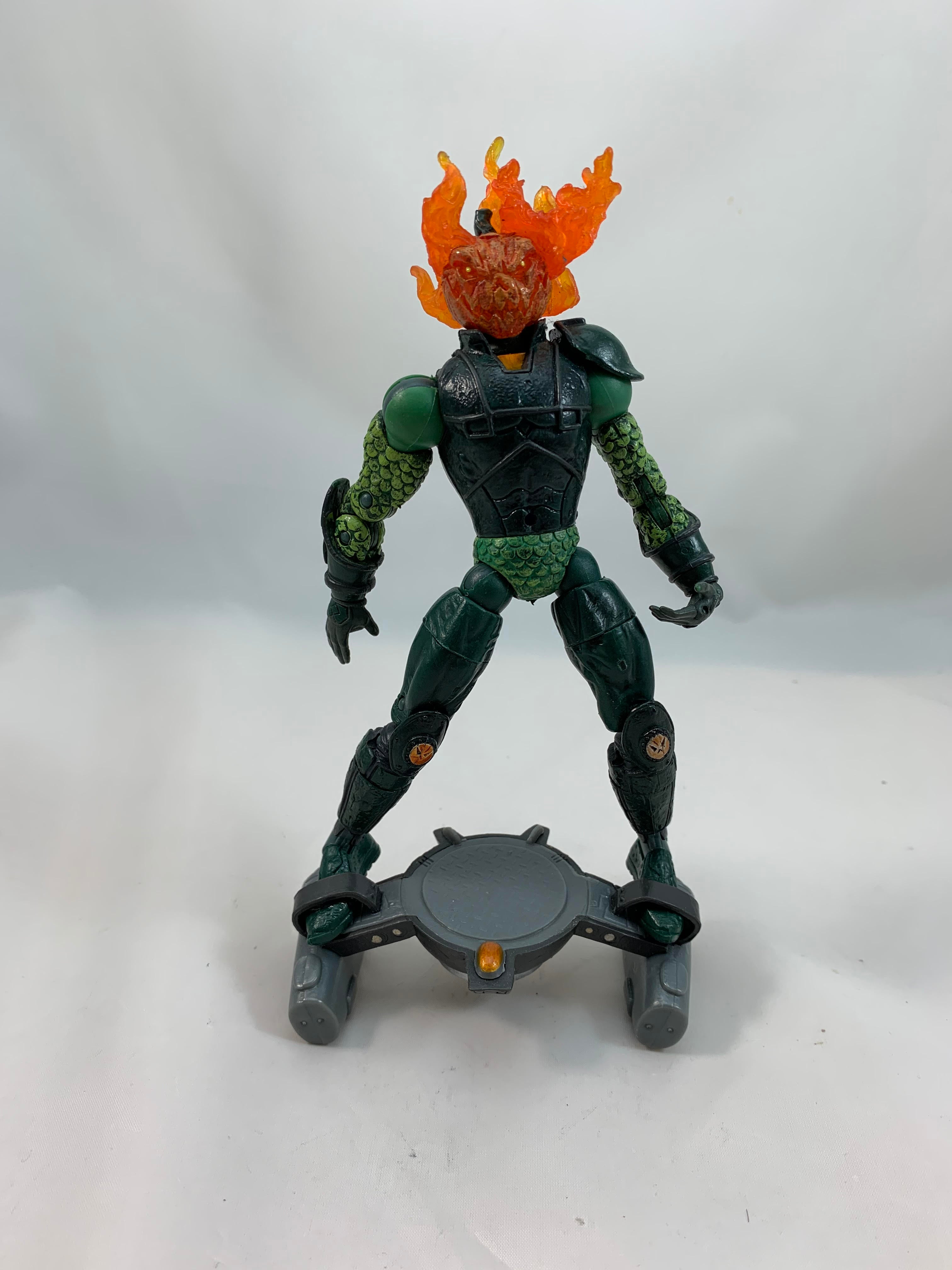 ToyBiz 2006 Marvel Legends Mojo BAF Series - First Appearance Iron