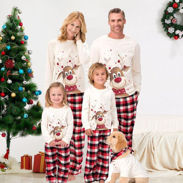 Embracing the Cozy Tradition: : The Magic of Christmas Pajamas – Minimewear