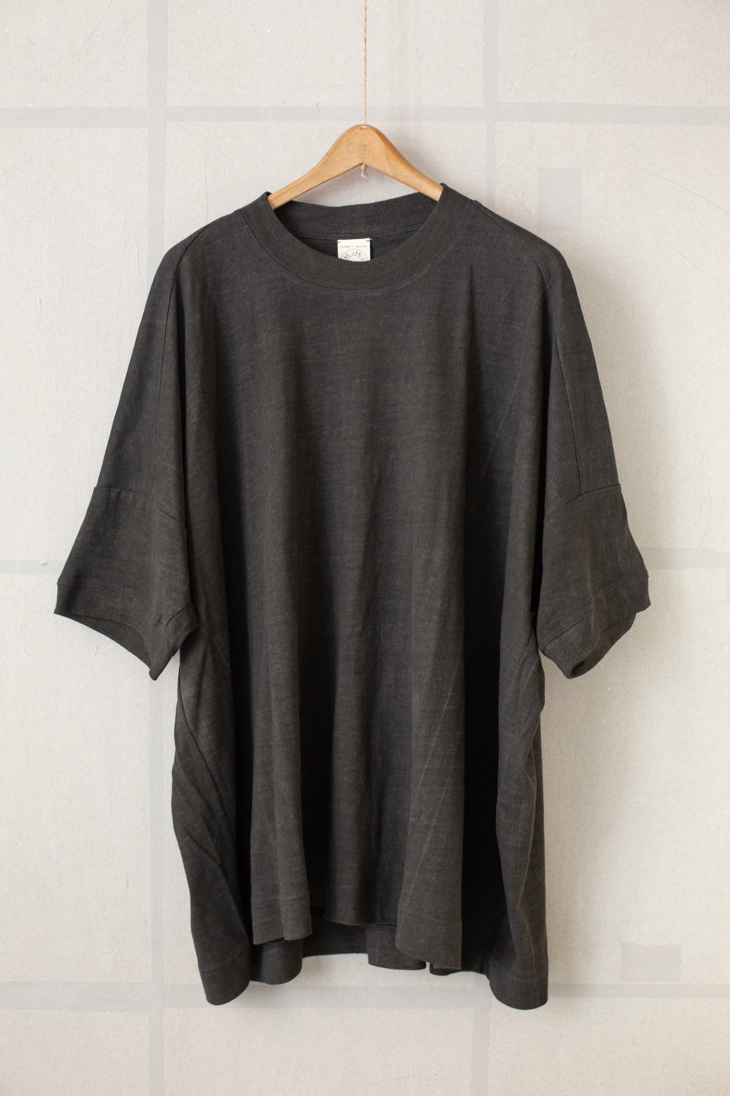 TEE#78 - DARK SUMI HEMP COTTON JERSEY by Jan-Jan Van Essche