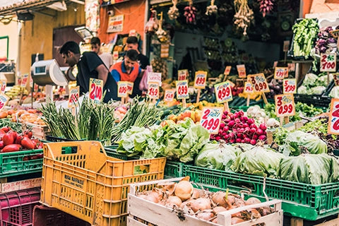 Vibrant Markets in Naples