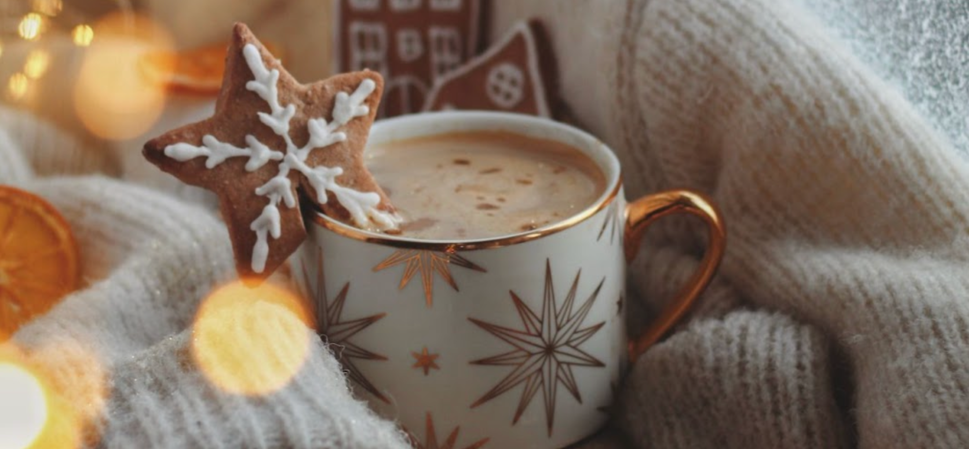 Hot Christmas drink with gingerbread star