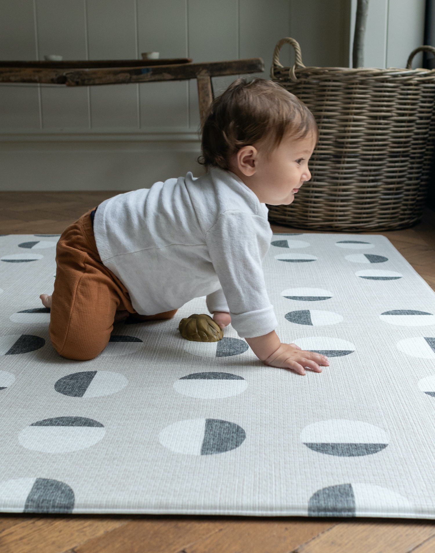 The Eclipse Play Mat