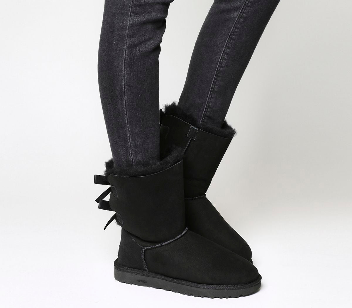ugg bailey bow 2 boots