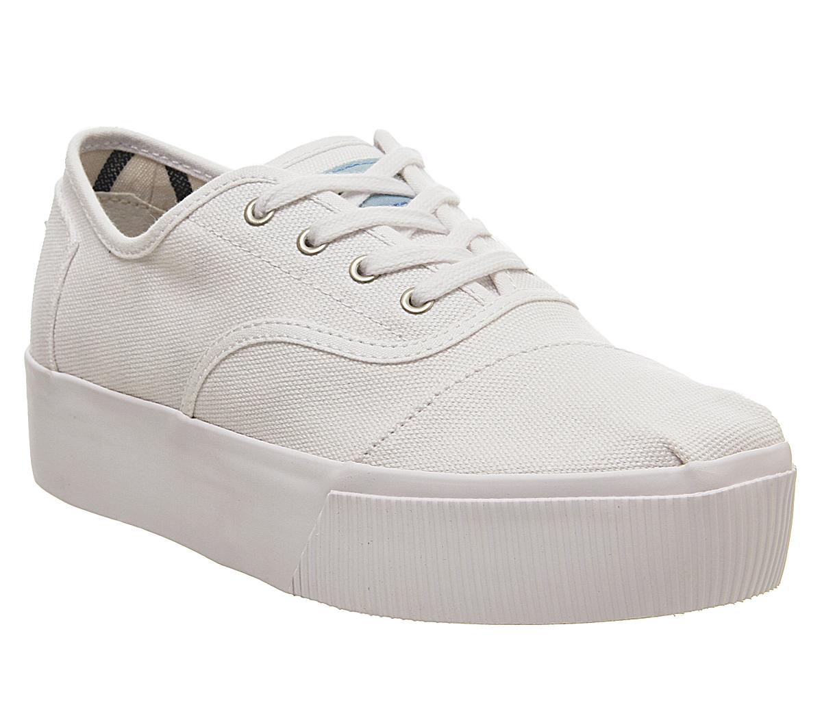 toms white trainers