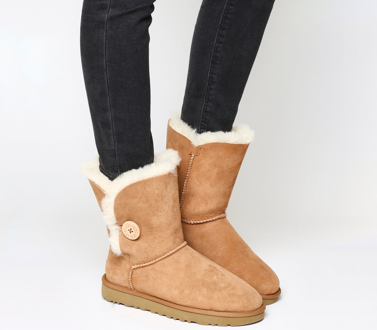 ugg womens bailey button boots chestnut