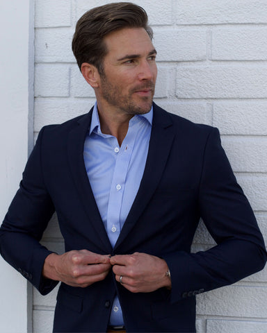 lightweight blazer paired with a lightweight polo for italian style
