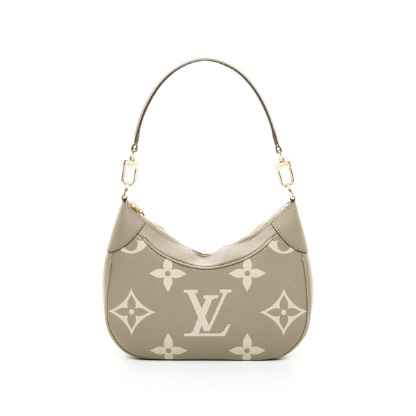 Louis Vuitton Blue Giant Monogram Coated Canvas And PVC Saint Barth Beach  Pouch Gold Hardware, 2019 Available For Immediate Sale At Sotheby's