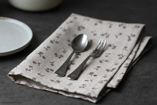 https://cdn.shopify.com/s/files/1/0551/5916/0893/files/placemat2-01.jpg?v=1694740661&width=533