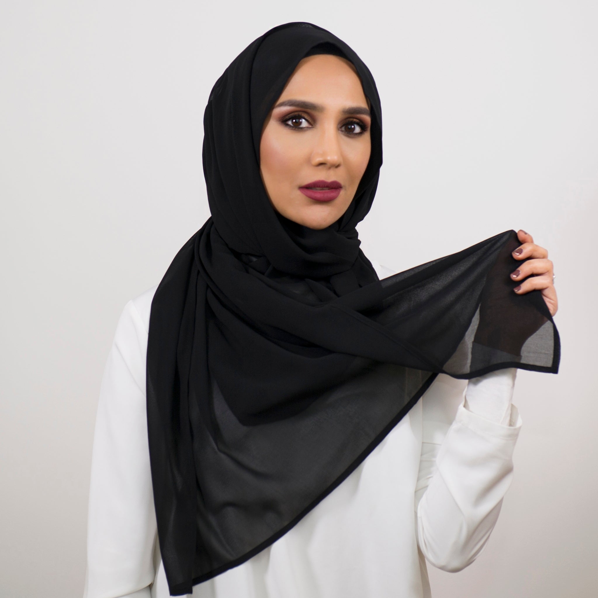 Black Chiffon Hijab Pearl Daisy