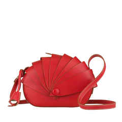 Lirica leather handbag exemplifies the beauty of diversity in design