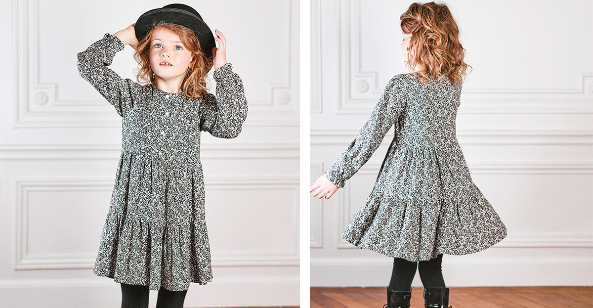 Allá Vestido está diseñado en un Estampado exclusivo dibujado por Tartine et Chocolat y coincidir con la colección 2020 otoño-invierno.