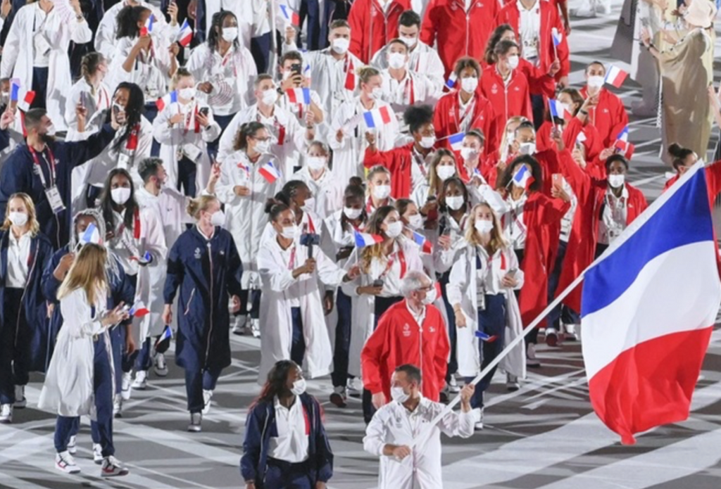 東京オリンピックフランス選手団ユニフォーム