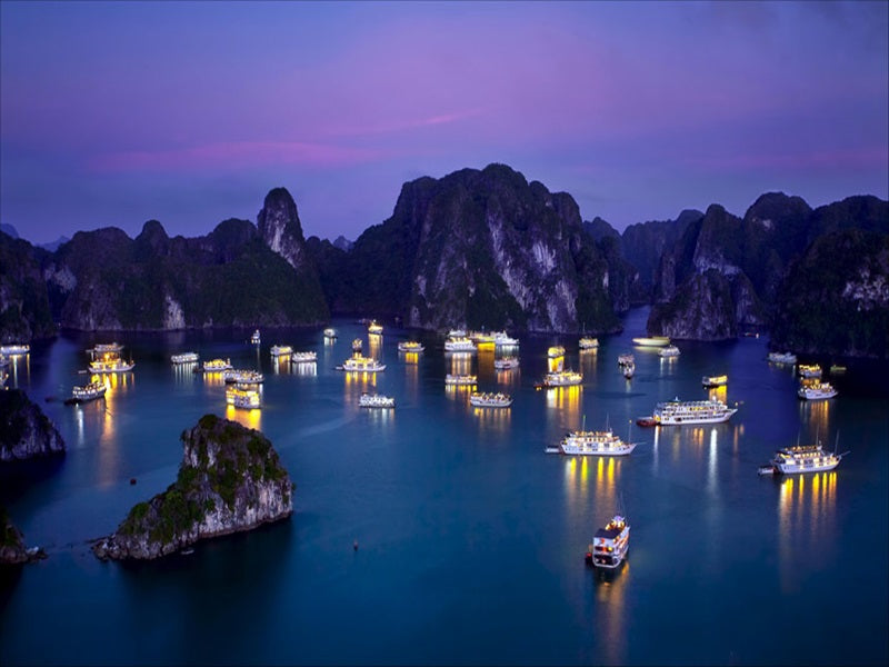 halong-bay-overnight-cruise.jpg__PID:077a1c43-23a7-449b-b21c-1ed96f03fbfc