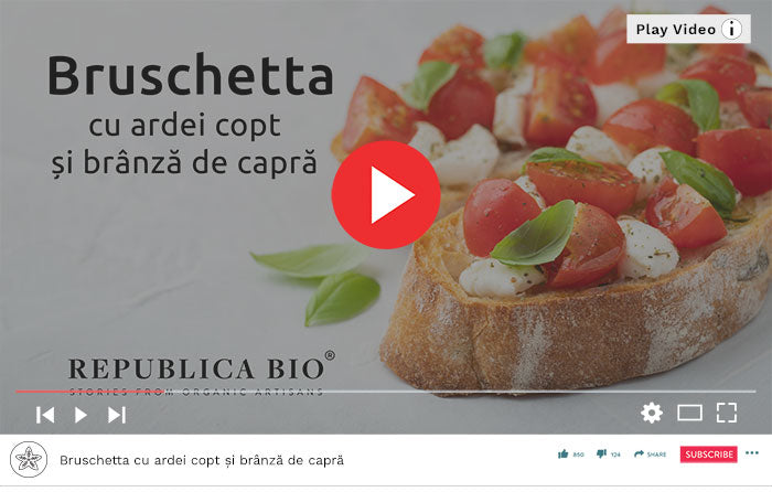 Bruschetta cu ardei copt și brânză de capră