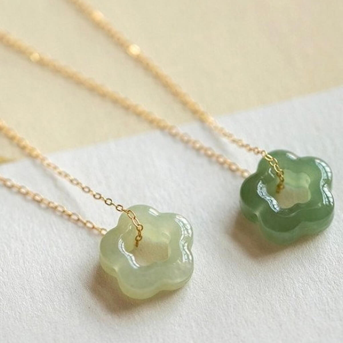 Image of FLOWER JADE NECKLACE