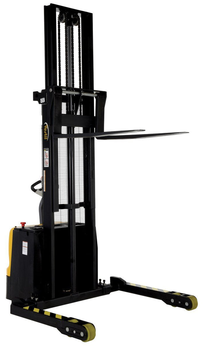 Stackers with Powered Drive and Powered Lift (S) - Product Family Page