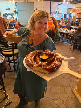 Giant Pretzel.jpg__PID:2d8e80d1-faaa-4679-9144-c001b7deca24