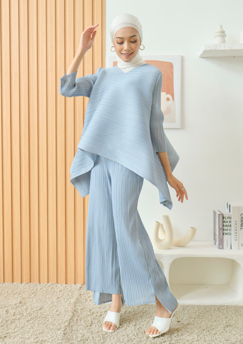 Luca Baby Blue Pleated Top And Pants