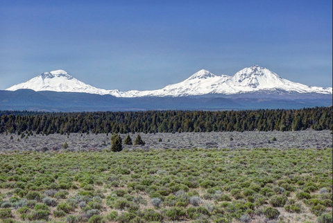 Three Sisters Volcano Hiking Oregon